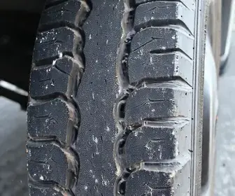 detalhe no pneu
